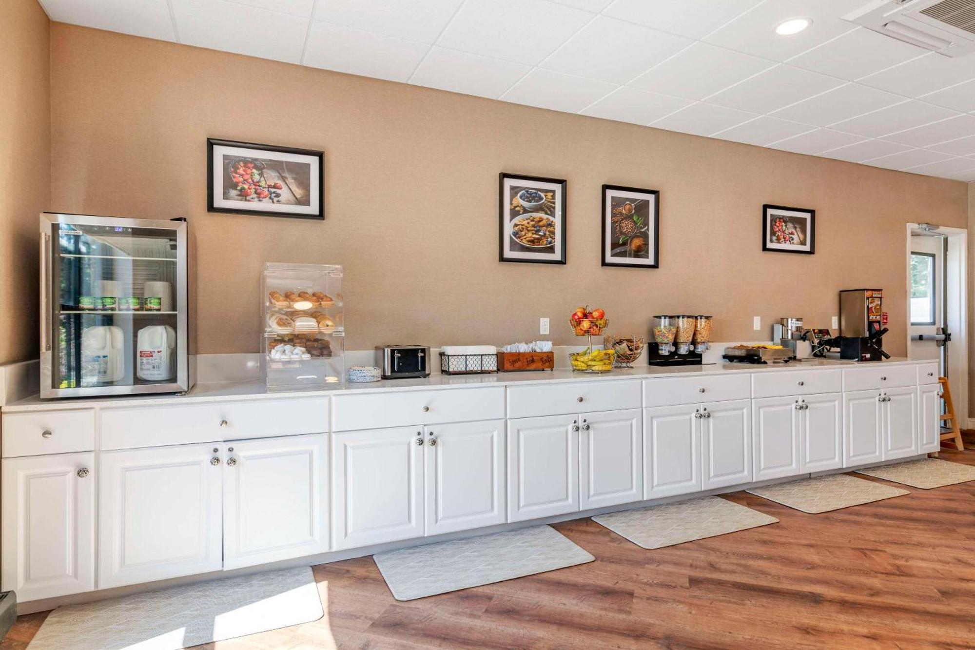 Casco Bay Hotel Portland Airport - Maine Mall, Ascend Hotel Collection Южен Портланд Екстериор снимка